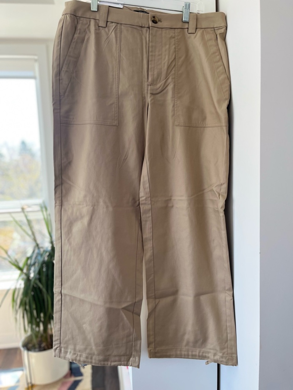 Banana Republic Mid-rise Straight Khaki Pants Sz 12 NWT